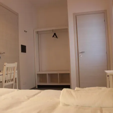 Sunrise Konukevi Roma